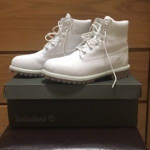 Timberland 6-inch Classic Boots
